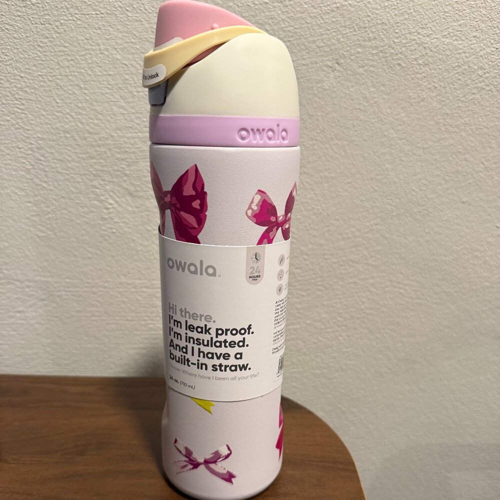 Limited Edition Multi Color Bows 24 oz owala * Brand New*